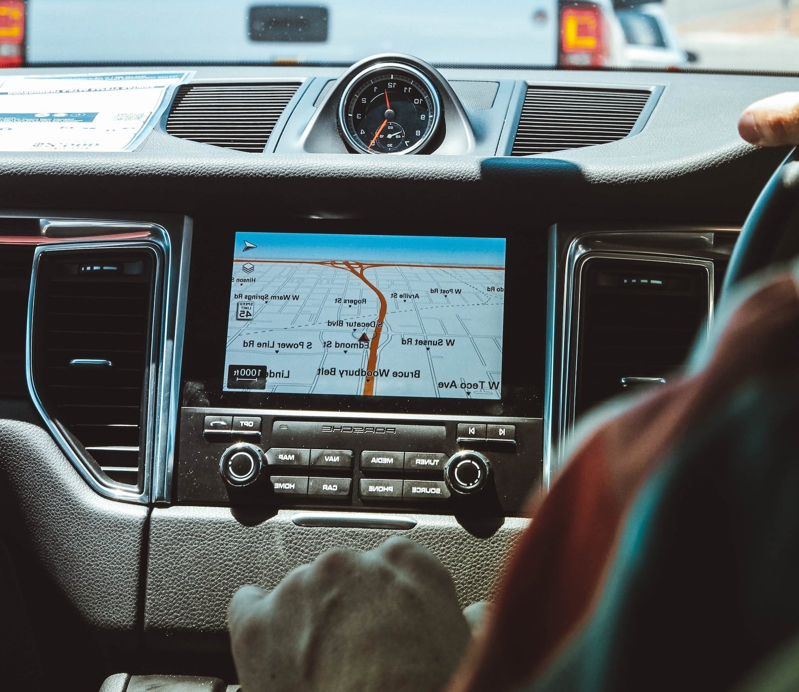 driver leaner using a satnav